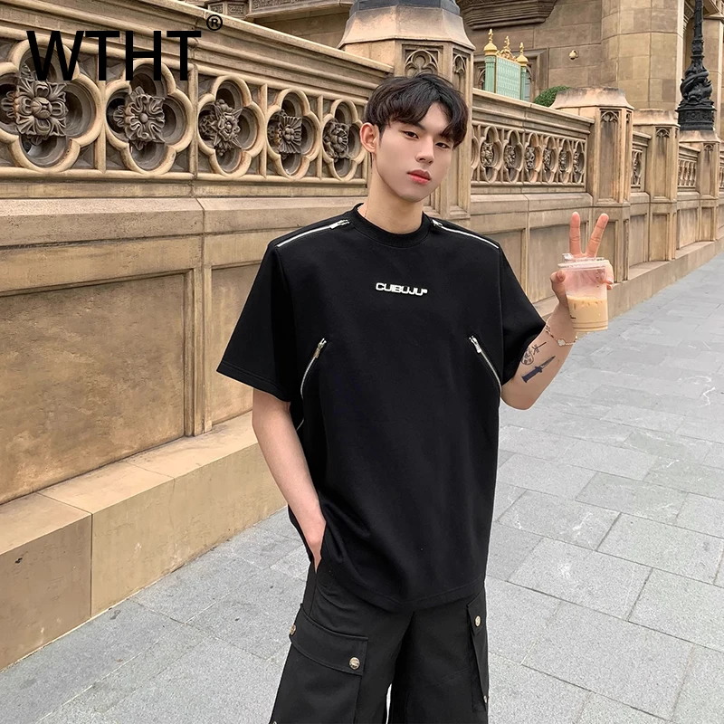 

WTHT Trendy Men's Shoulder Pads Metal Zipper Design High Street T-shirts Fashion O-neck Short Sleeves Tops Male Summer 2A0181