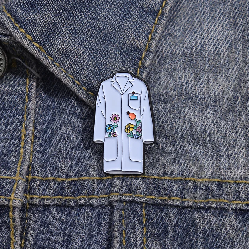 Creative Cartoon Medical Series White Angel Clothing Styling Enamel Pin Fashion alloy drip oil brooch