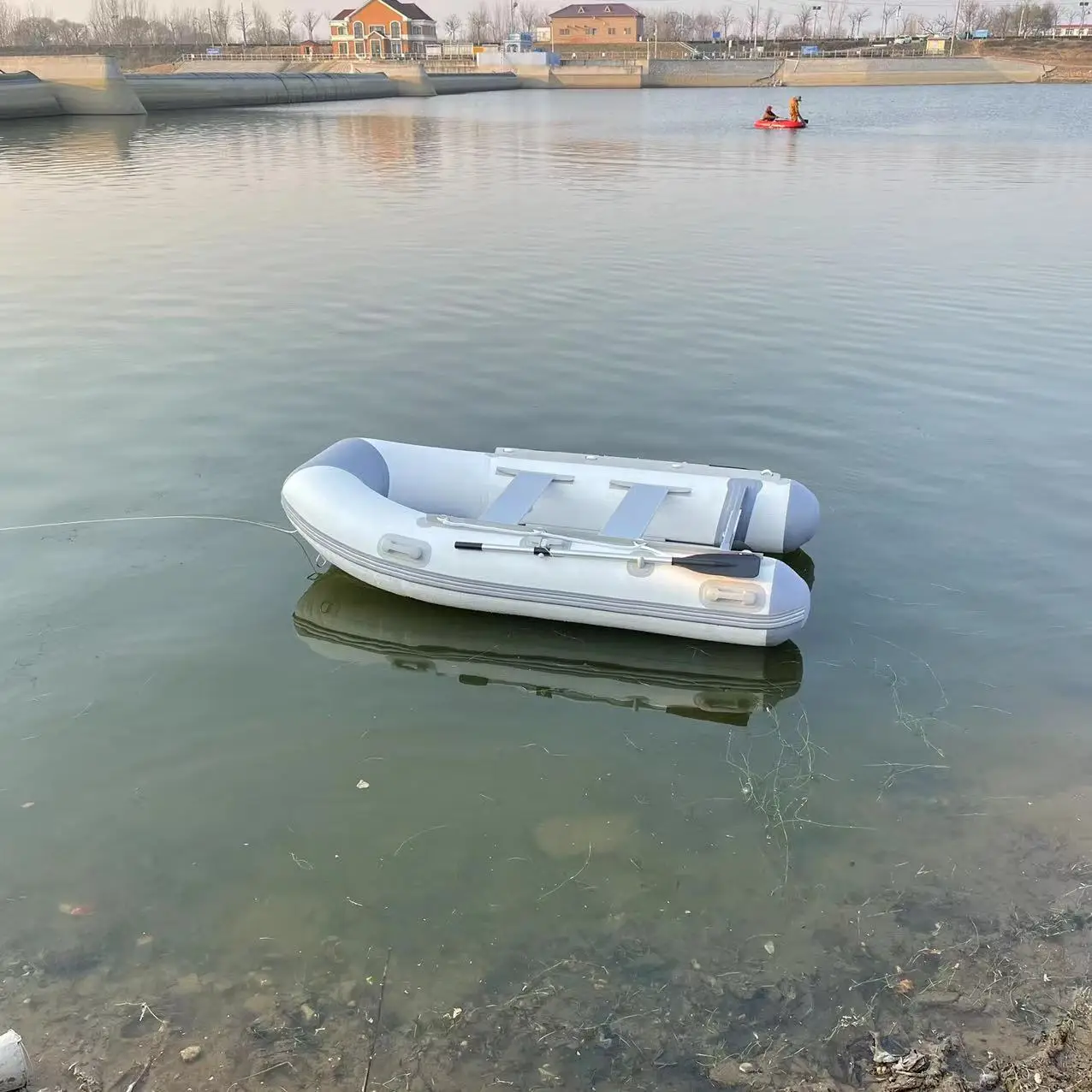 270cm V-shaped Rubber Boat Inflatable Fishing Boat With Motor