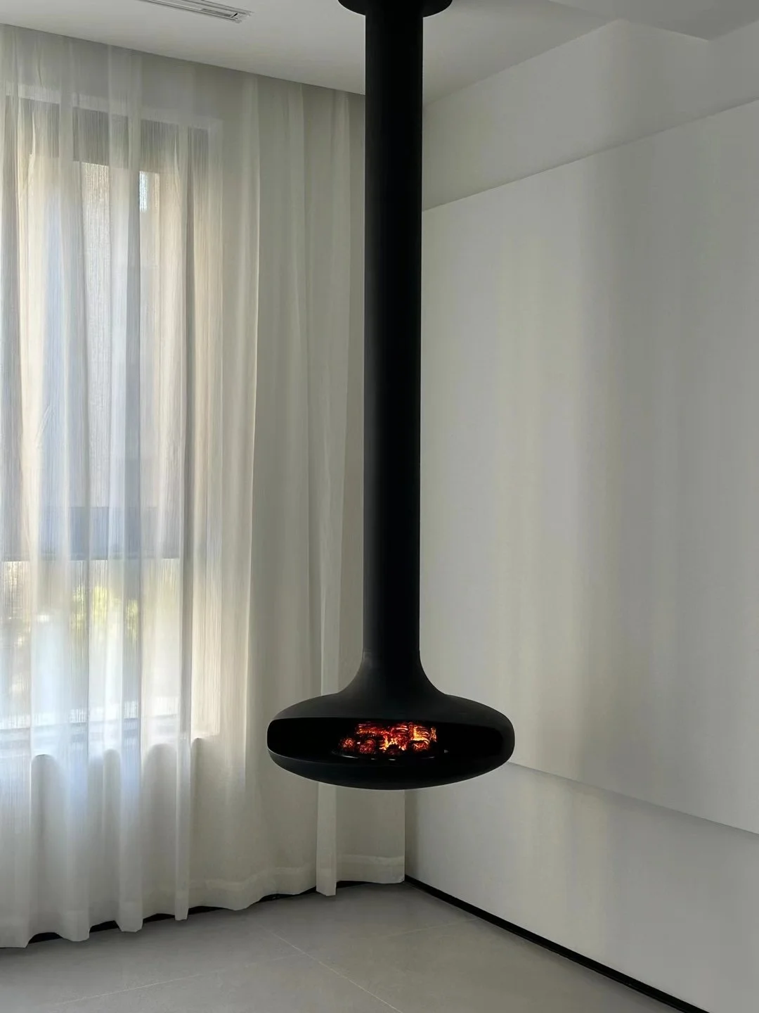 

Hanging UFO Fireplace Home Simulation Hanging Furnace Decoration