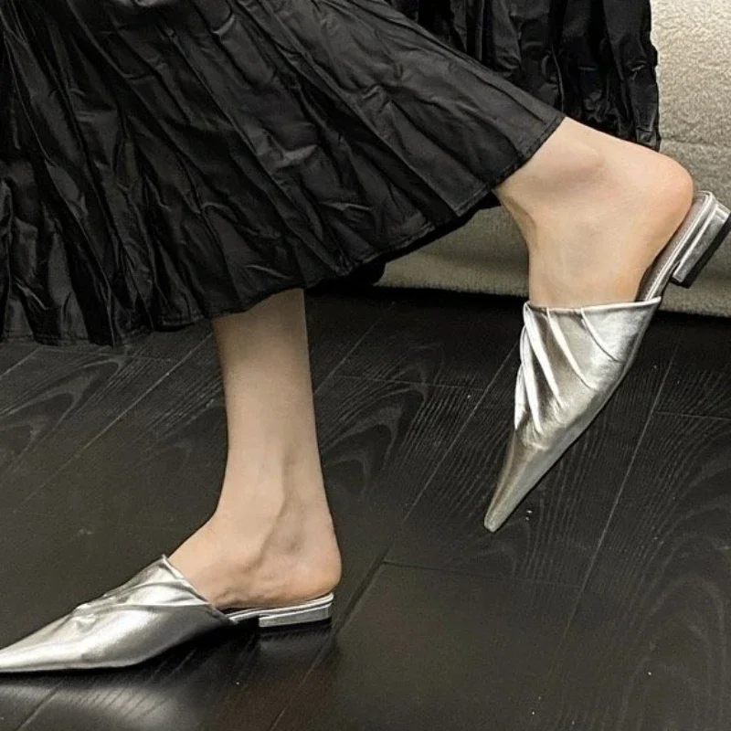 

Shoes for Women 2024 High Quality Closed Toe Women's Slippers Fashion Dress Slippers Women Pleated Pointed Toe Low Heel Sandals