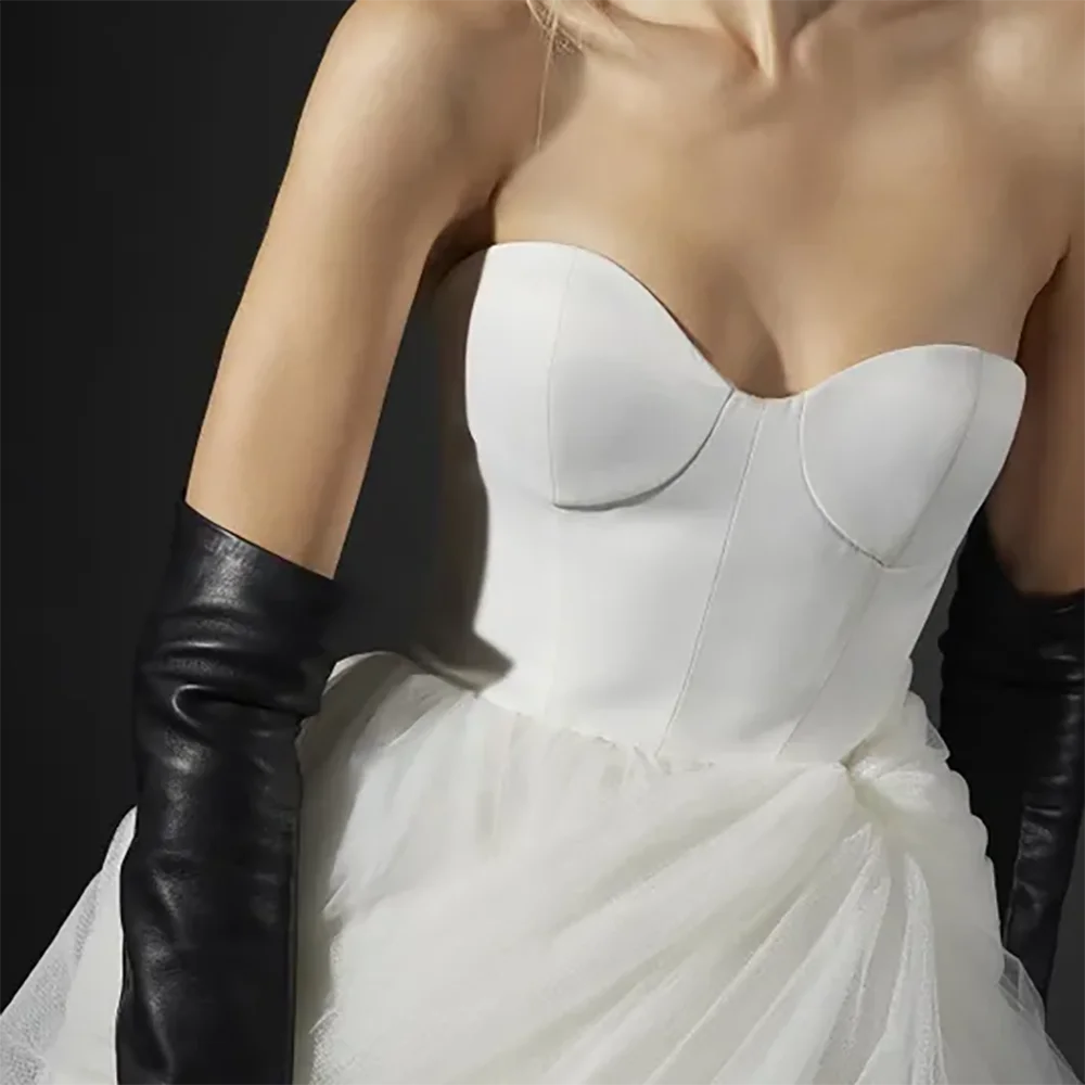 クラシック恋人バックレスリボンノースリーブティアード A ライン花嫁のウェディングドレスブライダルドレスカスタマイズ