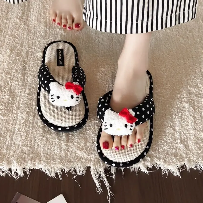 

Sanrio Women Flip Flops Hello Kitty Shoes Y2K Summer Footwear Indoor Anti-Slip Open Toe Footwear Home Slipper Universal Use Gift