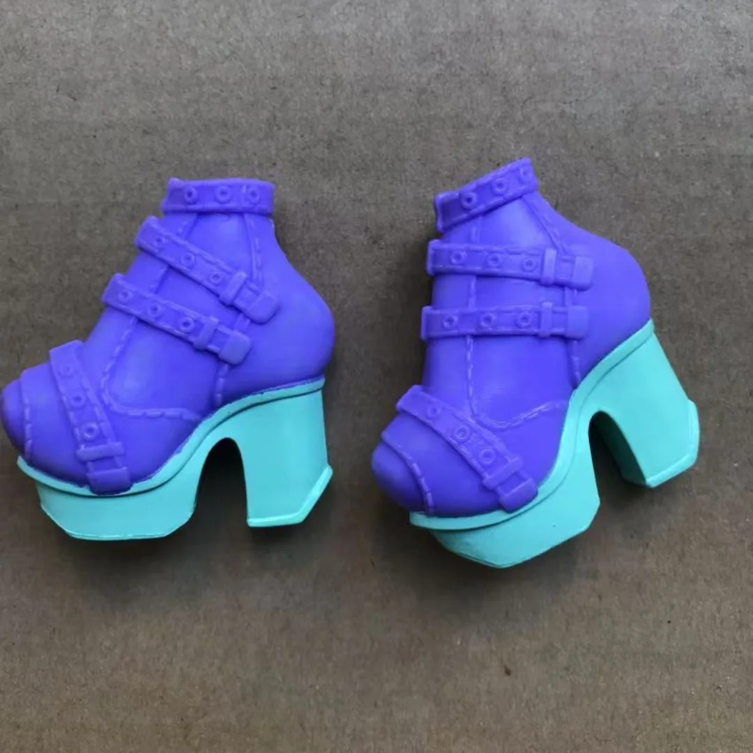 Klassische Tanzpuppe mit dicken High-Heel-Schuhen, Sneakers, bunte Puppenteile, neuartige Dekorationen, Mädchenspielzeug, Geschenk – Detail 27