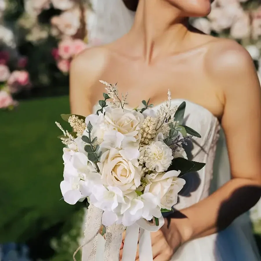 Elegante ramo de rosas artificiales para novia, dama de honor, flores de boda eternas realistas y elegantes utilizadas como dama de honor nupcial