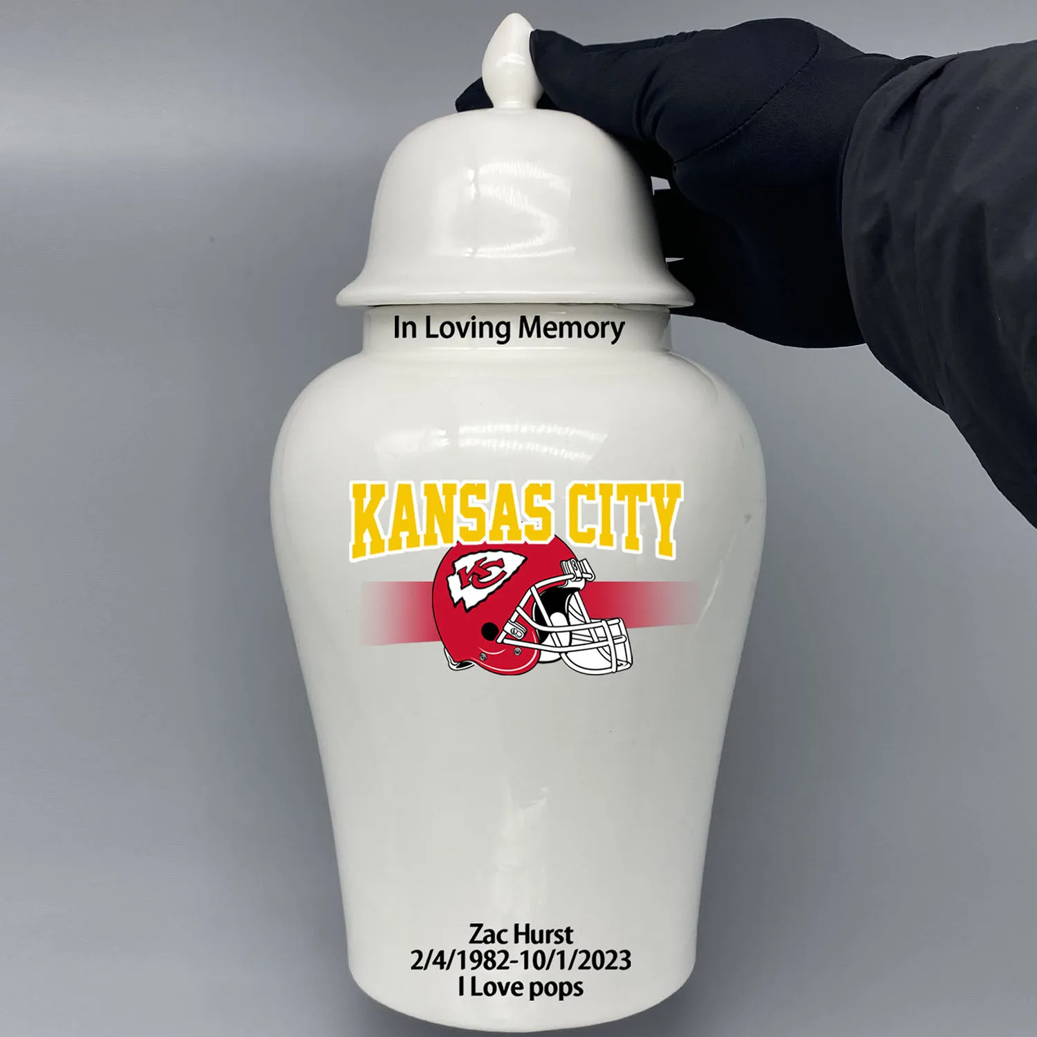 Large Urn for Kansas City Chiefs-themed Logo Urn.Please send me the customize information-name/date and number on the urn