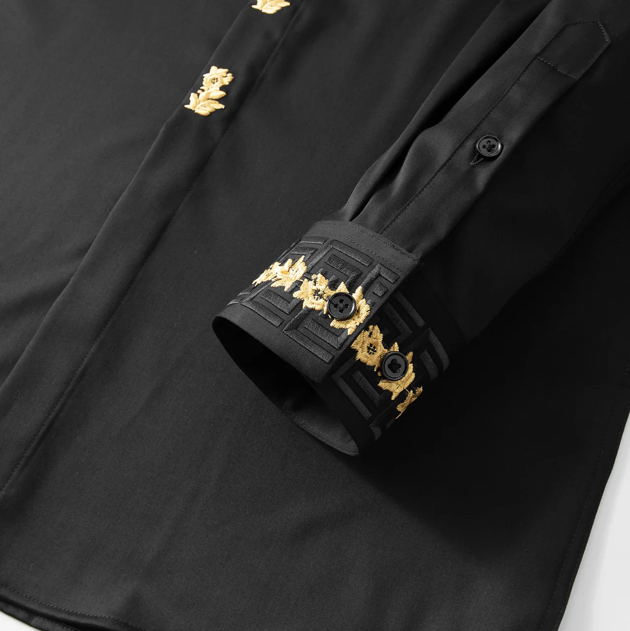 New Chinese style long sleeved men's clothing with five gold flowers embroidered and combined into a gentleman's outfit