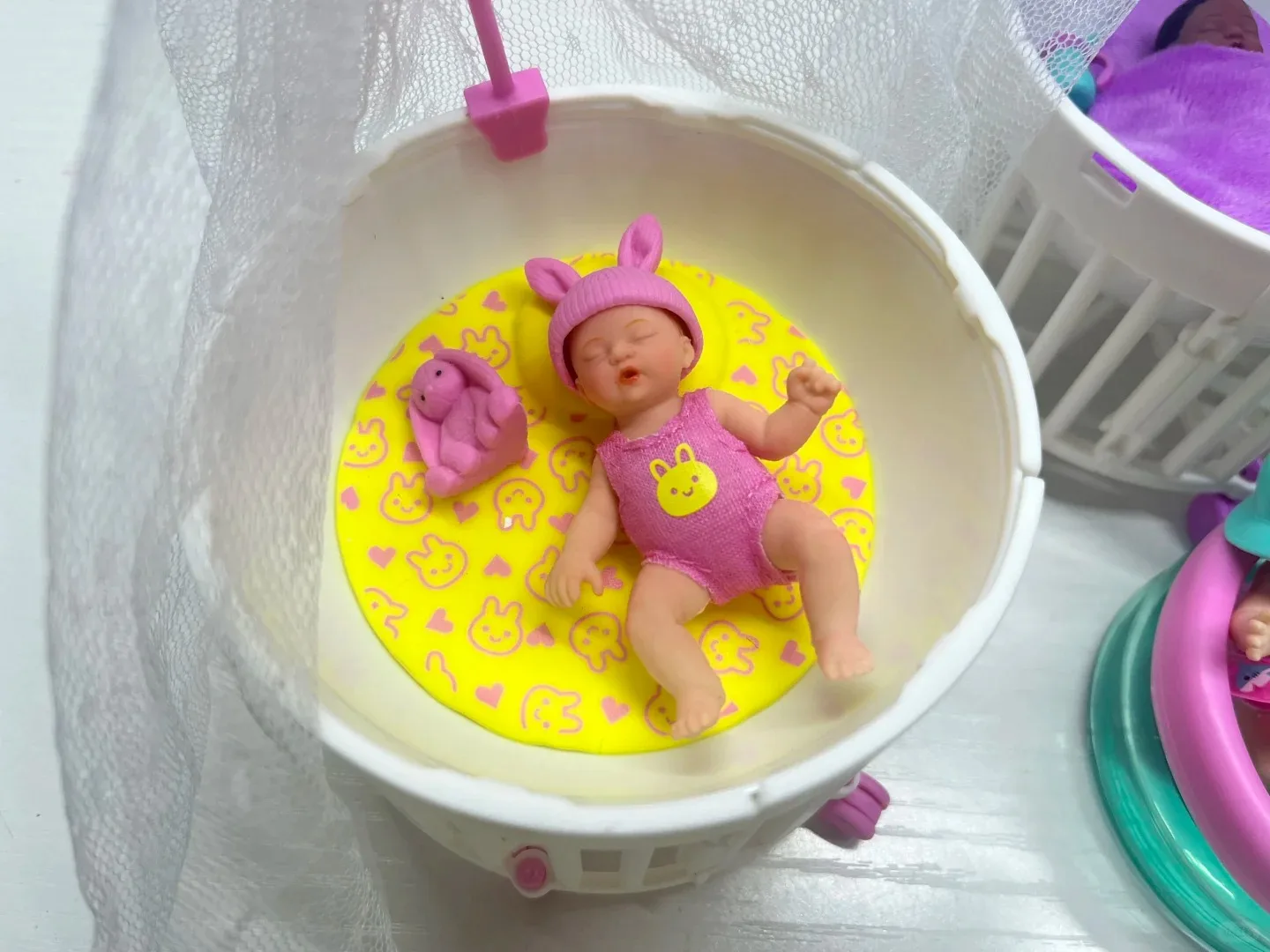 ZURU 5 Surprise My Mini Baby Dolls Series 2 Baby Ball Miniature Dolls Pink Swimming Pool Model Baby High Chair Kids Toys Gifts view 5