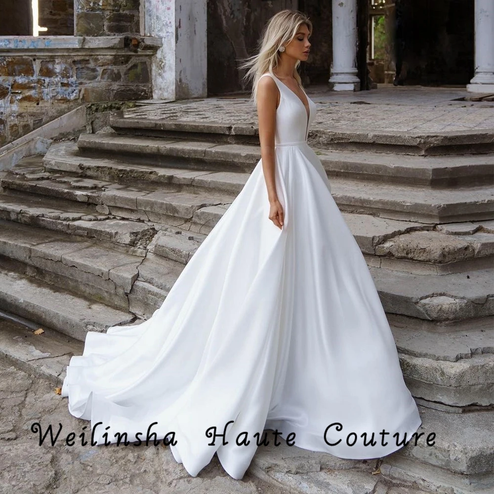 Weilinsha V Neck Court Train Bridal Gowns 2022 Italian Satin Wedding Dresses for Marriage   Zipper Back Robe De Mariée 2023