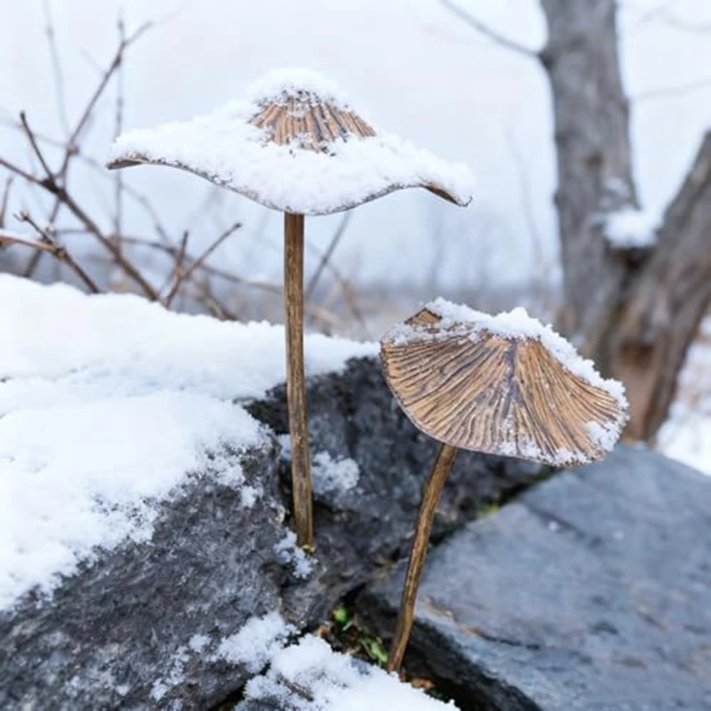 

Rustic Decorative Mushrooms Garden Accents Iron Material Weather Resistant 40cm Two Pieces Outdoor Patio Flower Bed Decoration