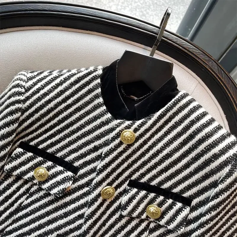 High-end temperament Socialite Leeftijdsverlagende gestreepte casual top Nieuw dun en kort jack