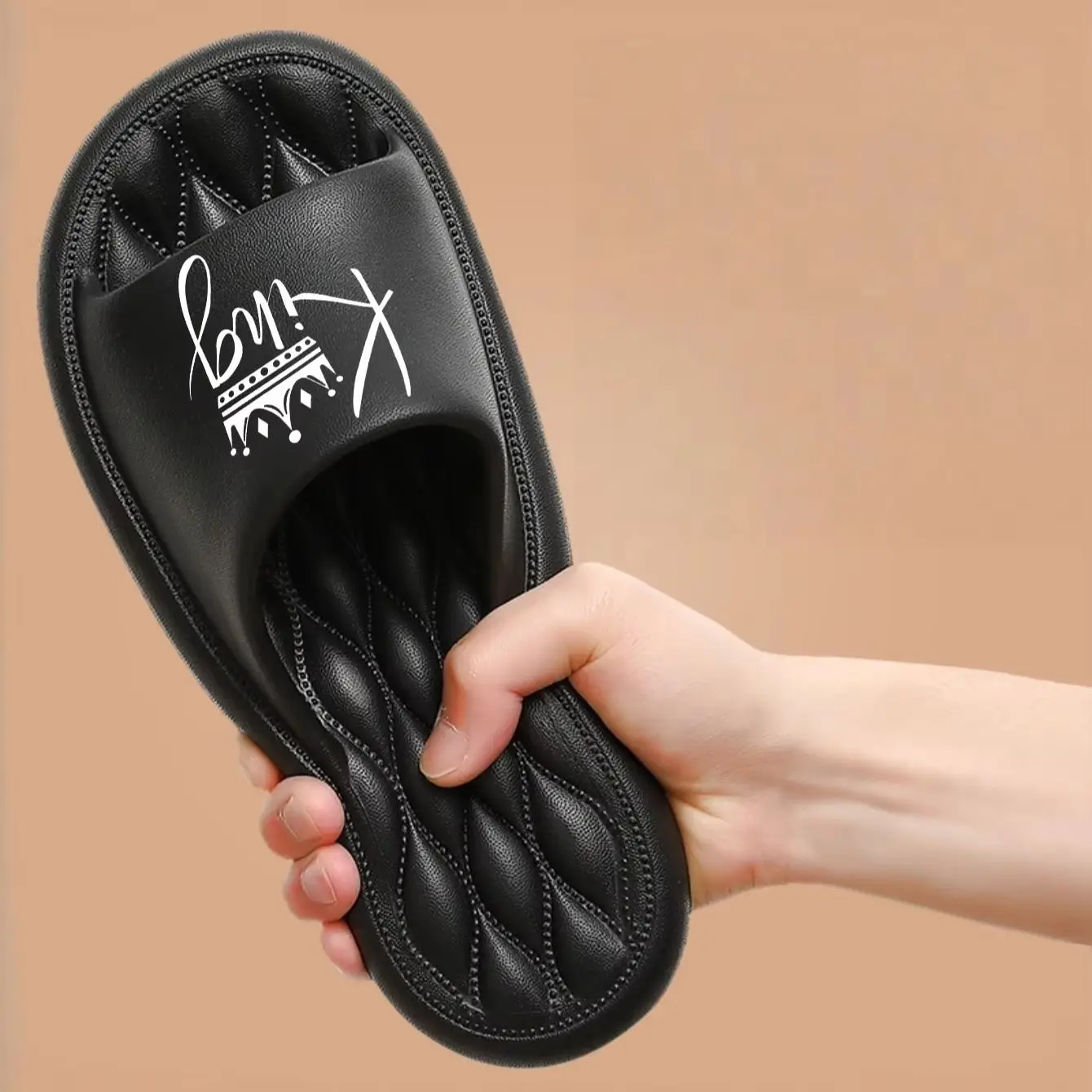 Couple Style Spring and Summer Eva Comfortable Soft Thick-Soled Massage Slippers with Crown King Print for Home and Outdoor Use, Versatile Casual Slide Slippers