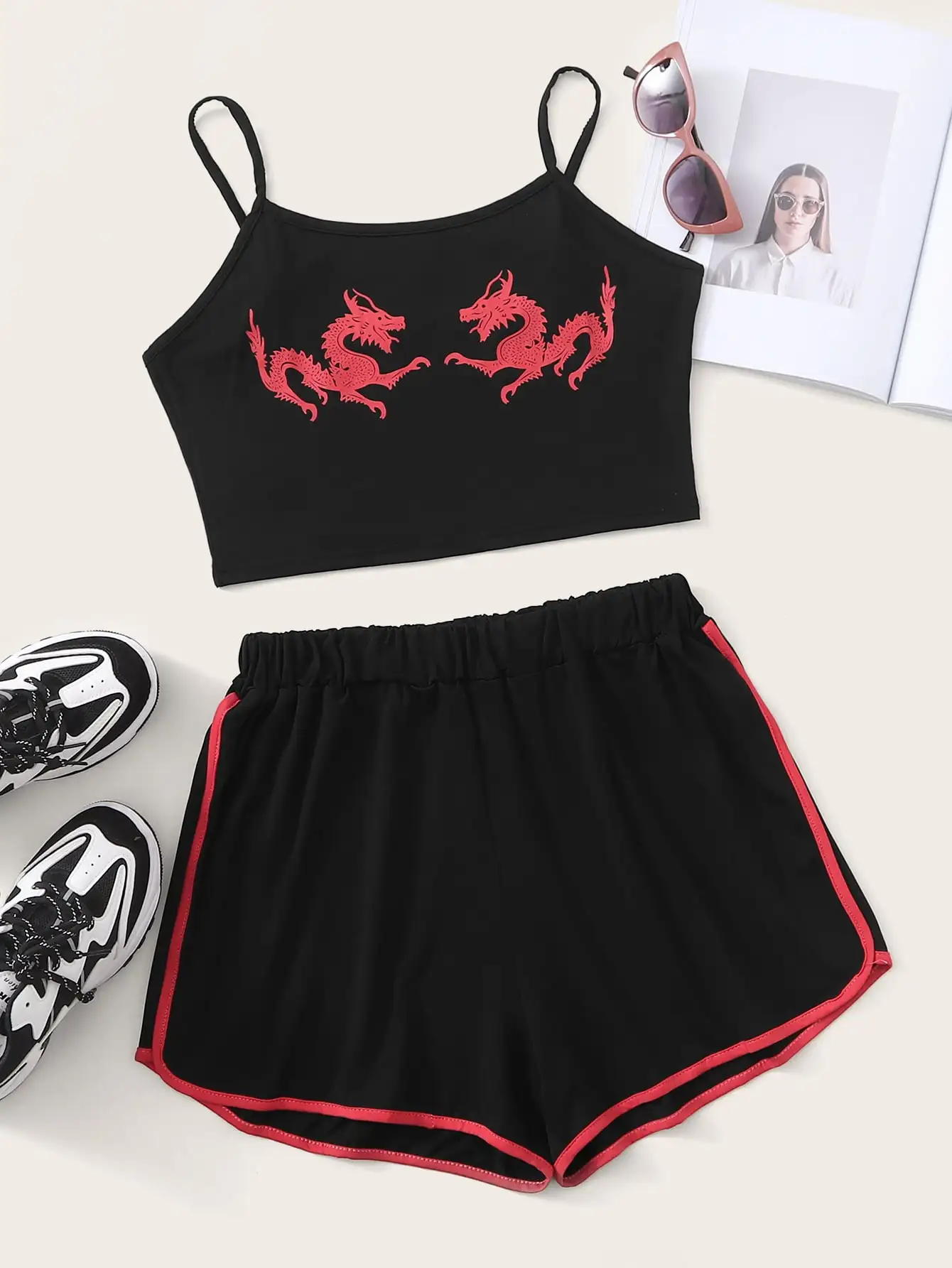 Women Dragon Print Adjustable Strap Cami Top & Contrast Trim Elastic Waist Shorts 2Pcs Outfit, Casual Streetwear Set