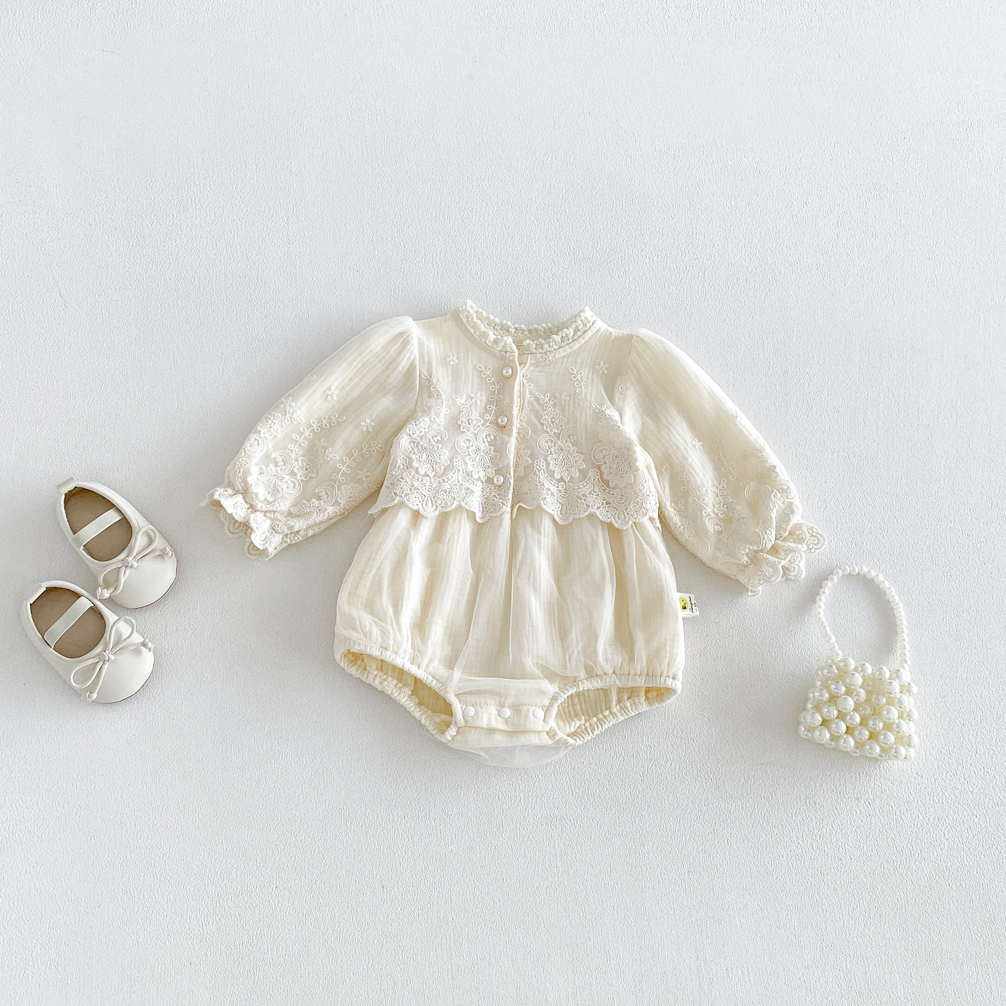 Korean-style Spring and Autumn One-Piece baby Romper with Lace Long Sleeves, New Round Neck Fashionable Bodysuit