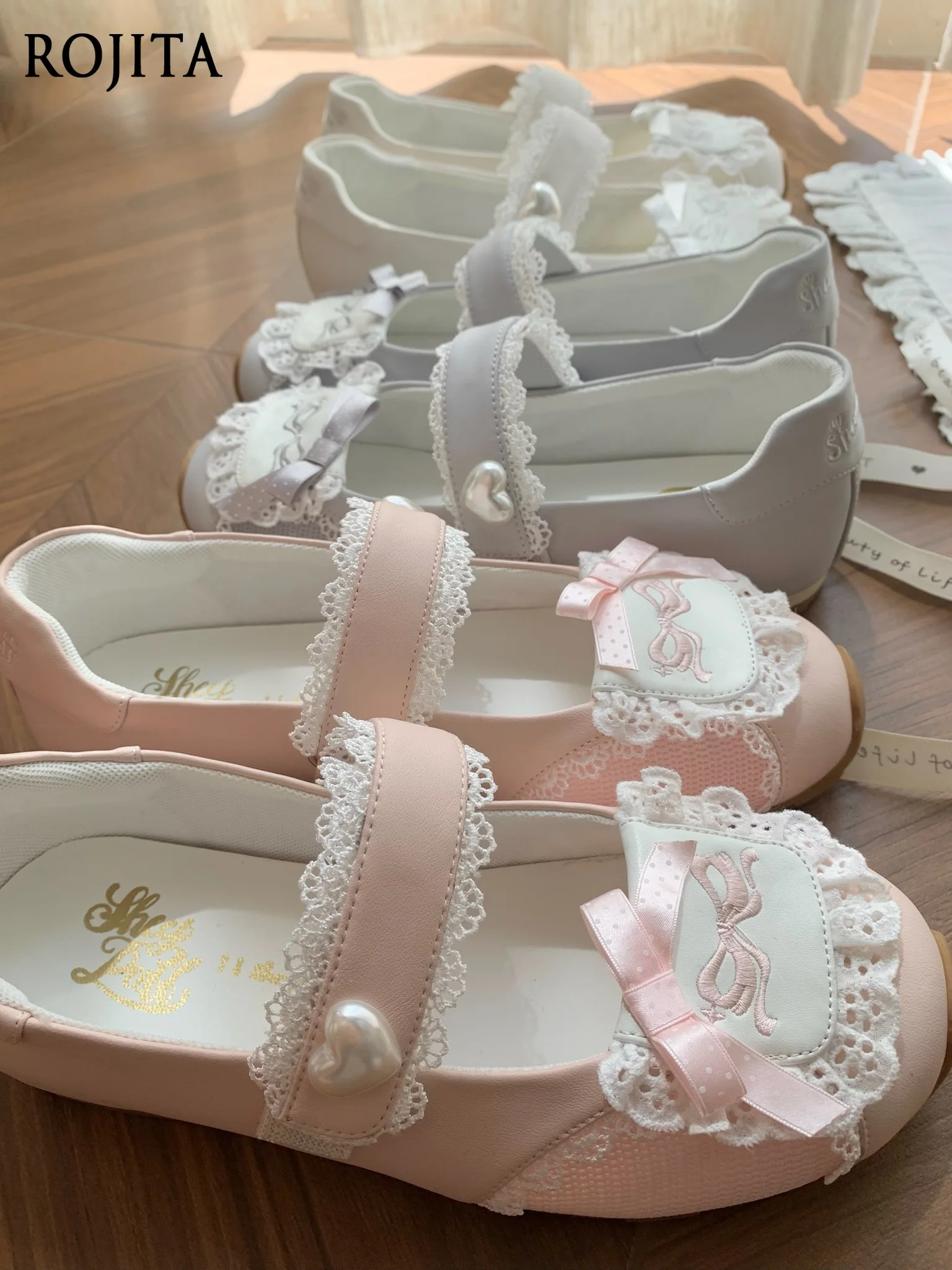 

Japanese Style Sweet Pink Lace Edge Flat Shoes Women Summer Casual Shoeses Sandals Breathable Running Shoes Sports Shoes