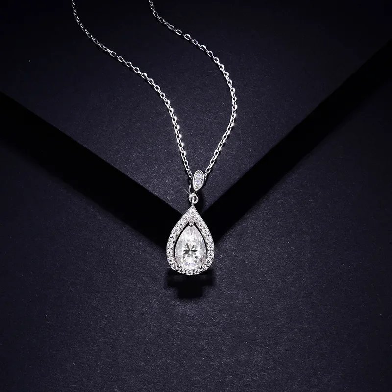 IsRainy Sparkling 925 Sterling Silver 6*9mm Pear Cut GRA Moissanite Diamond Pendant Necklaces Fine Jewelry for Women Men Gift