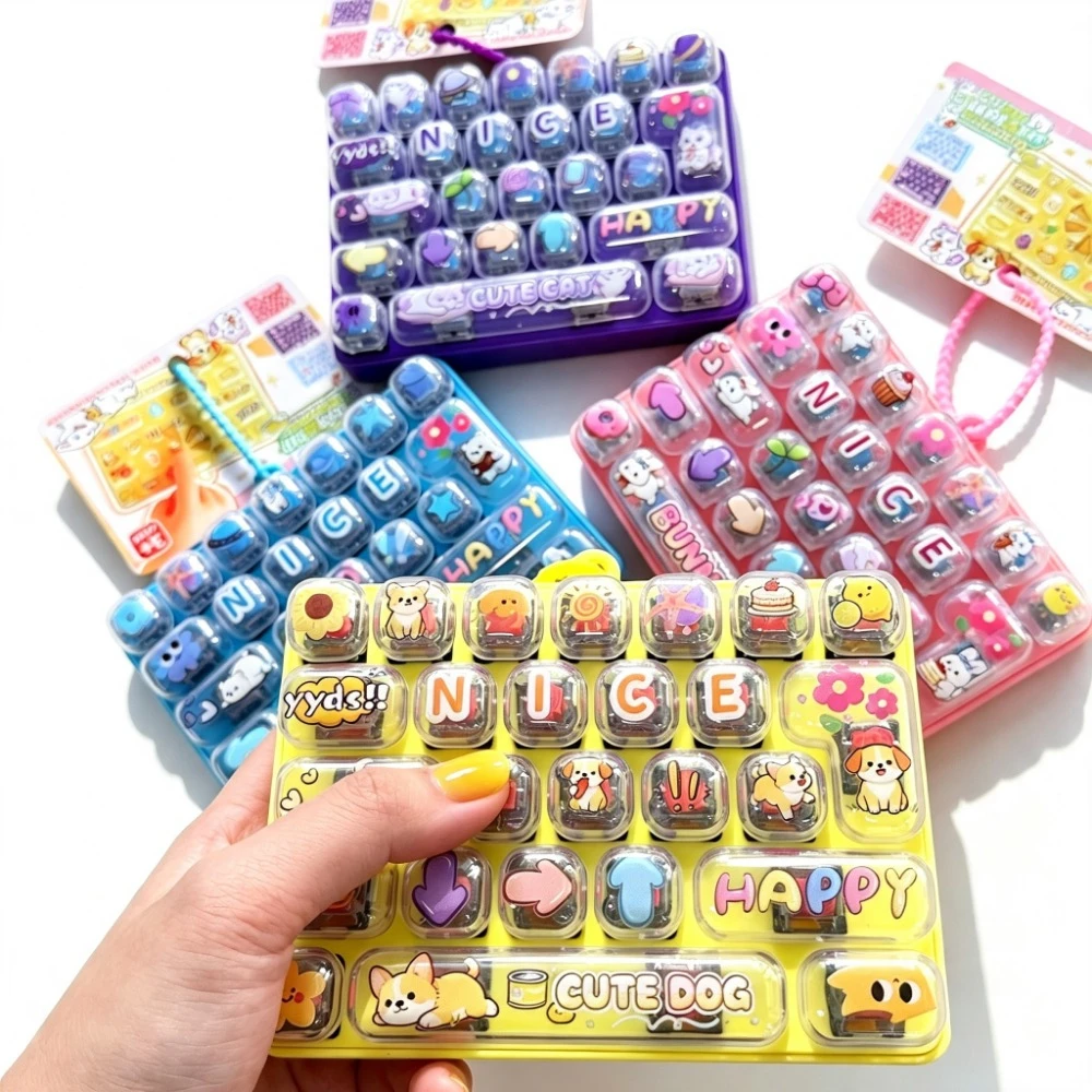 26-key Cap Keychain 26 Grid Keyboard Clicker Backpack Pendant Fidget Keyboard Anti Stress Button Keyring Bag Charm Creative Gift