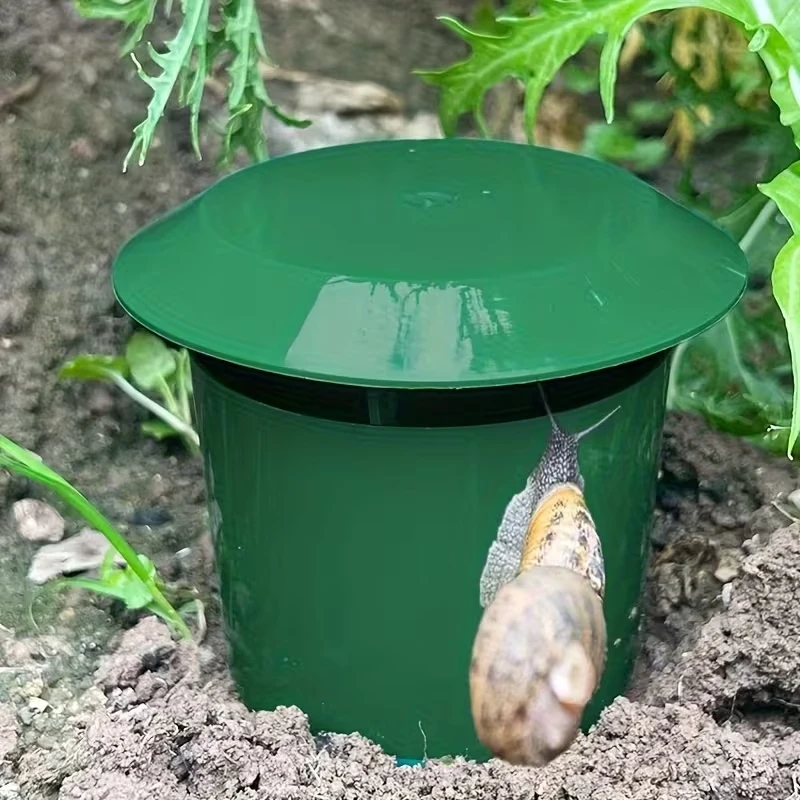 1/2 Sets Garden Snail Trap Plastic Container with Lid, Reusable Slug Catcher Box for Yard Vegetable Garden Pest Control