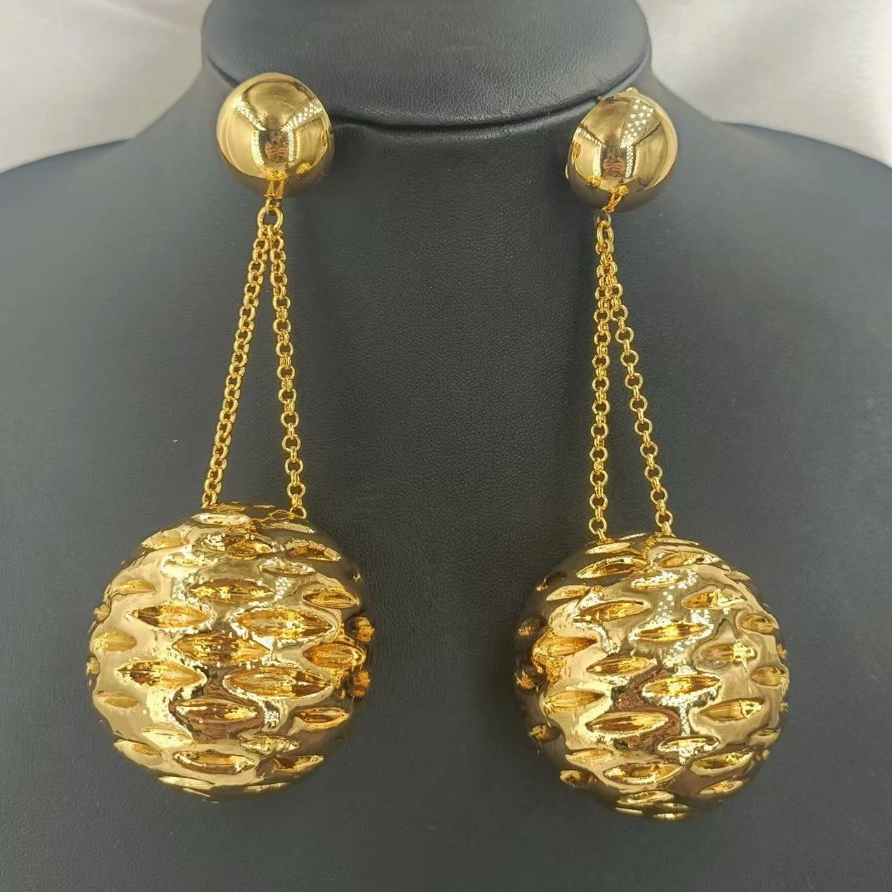 New In Trendy Delicate Accessories Women Dainty Earrings for Women Luxury Lady Jewelry Accessories African Wedding Party Gift