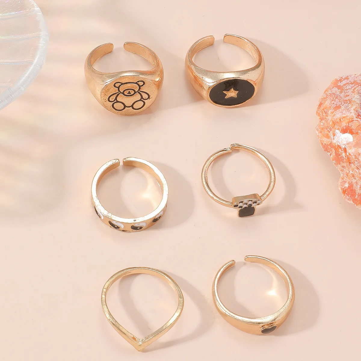 Personality fashion love bear five-pointed star two instruments tai chi light luxury temperament exquisite six-piece ring