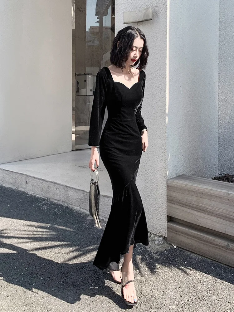 

Elegant Black Velvet Fish Tail Evening Dress Long Sleeve Ball Gown for Year End Party And Wedding Ceremony Women's Dress