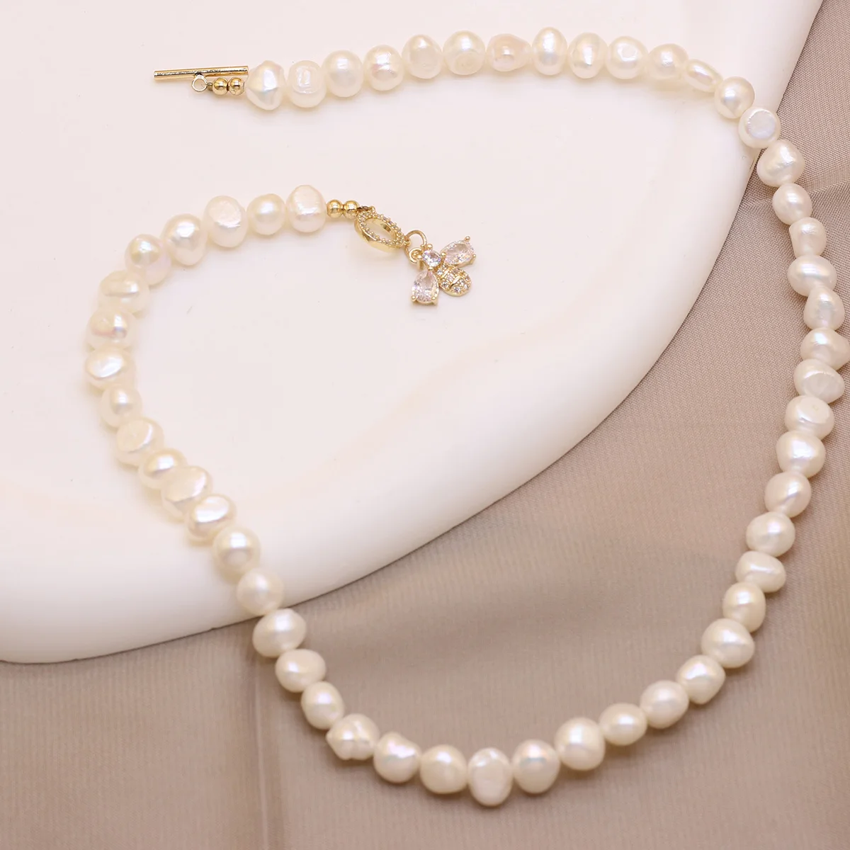 

Natural Freshwater Pearl Necklace Round shape Exquisite Accessories Women Personality Necklace Girls Wedding Party Jewelry gift