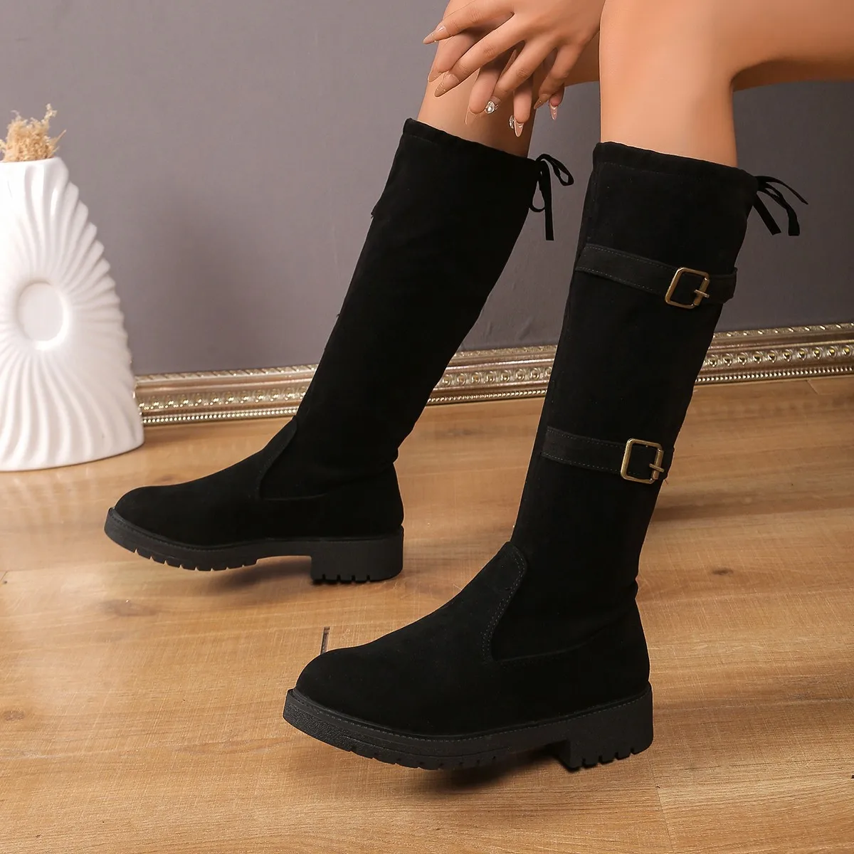 Botas de otoño para mujer, botas de montar con hebilla de cinturón de tela de terciopelo negro, botas hasta la rodilla con plataforma a la moda, zapatos sin cordones para mujer