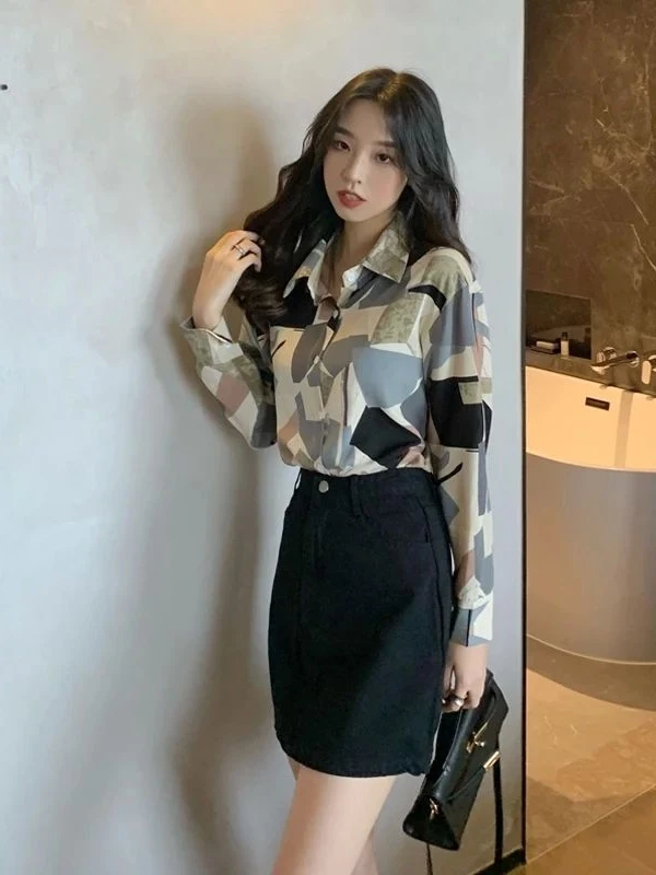 

Women's Floral Shirt Regular Long Sleeve All-match Autumn Cleanfit Synthetic Material Short Sleeve Thin Non-deformable Ladies...