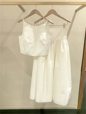 2026 Summer Female Backless Nail Drill Round Neck Short Top+ Pleated High Waist Skirt Fashion Set