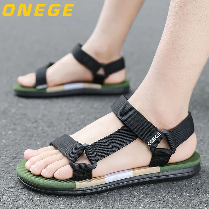 A Pair of Simple and Lightweight Beach Shoes, New Driver's Youth Sports Sandals, Men's Wear-Resistant, Non-Slip, Outdoor Soft-Soled, Anti-Odor Casual Shoes