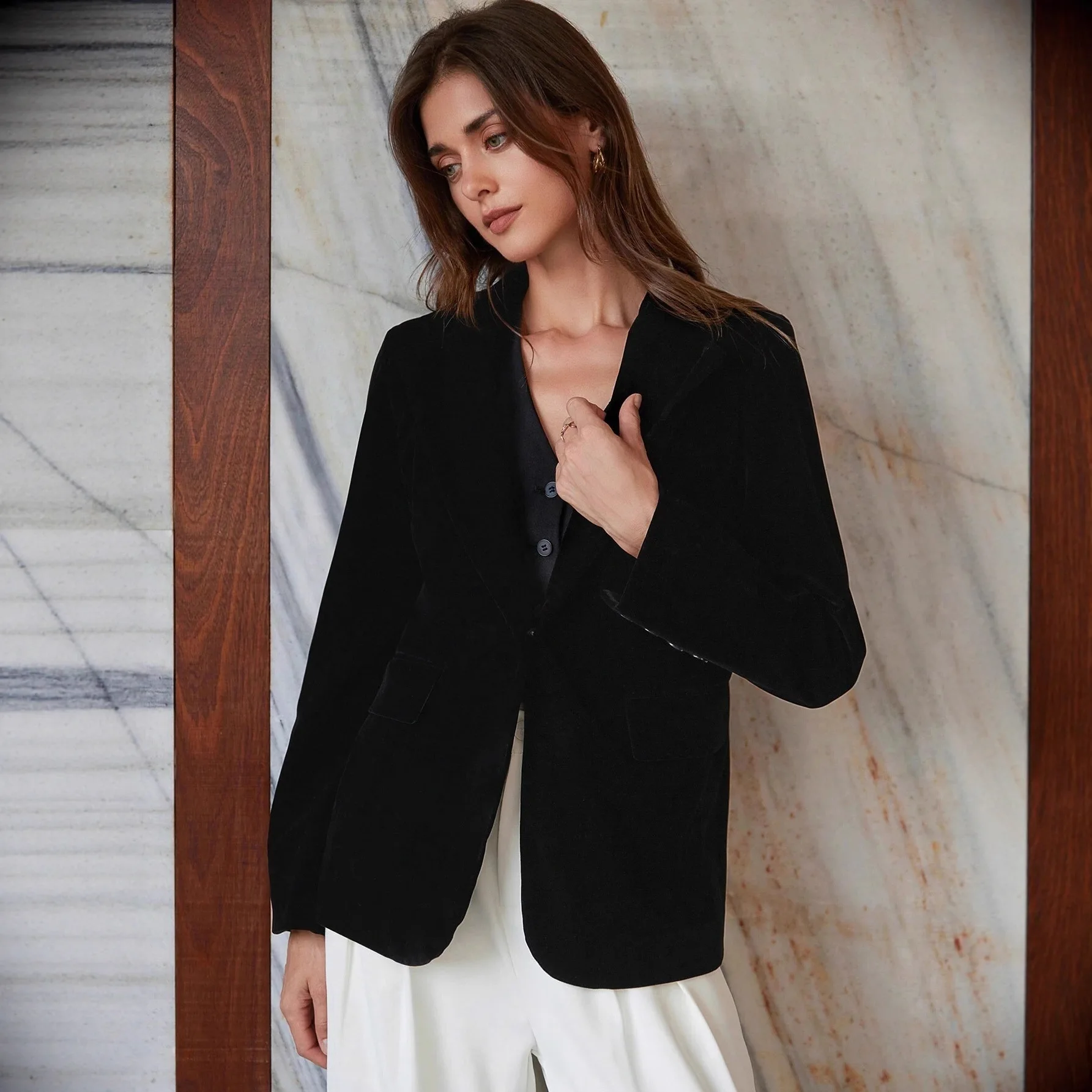 

Solid Velvet Women Suit Autumn Winter Long Sleeve Button Pocket Straight Femme Jacket Classic Casual Lady Top 2026 New
