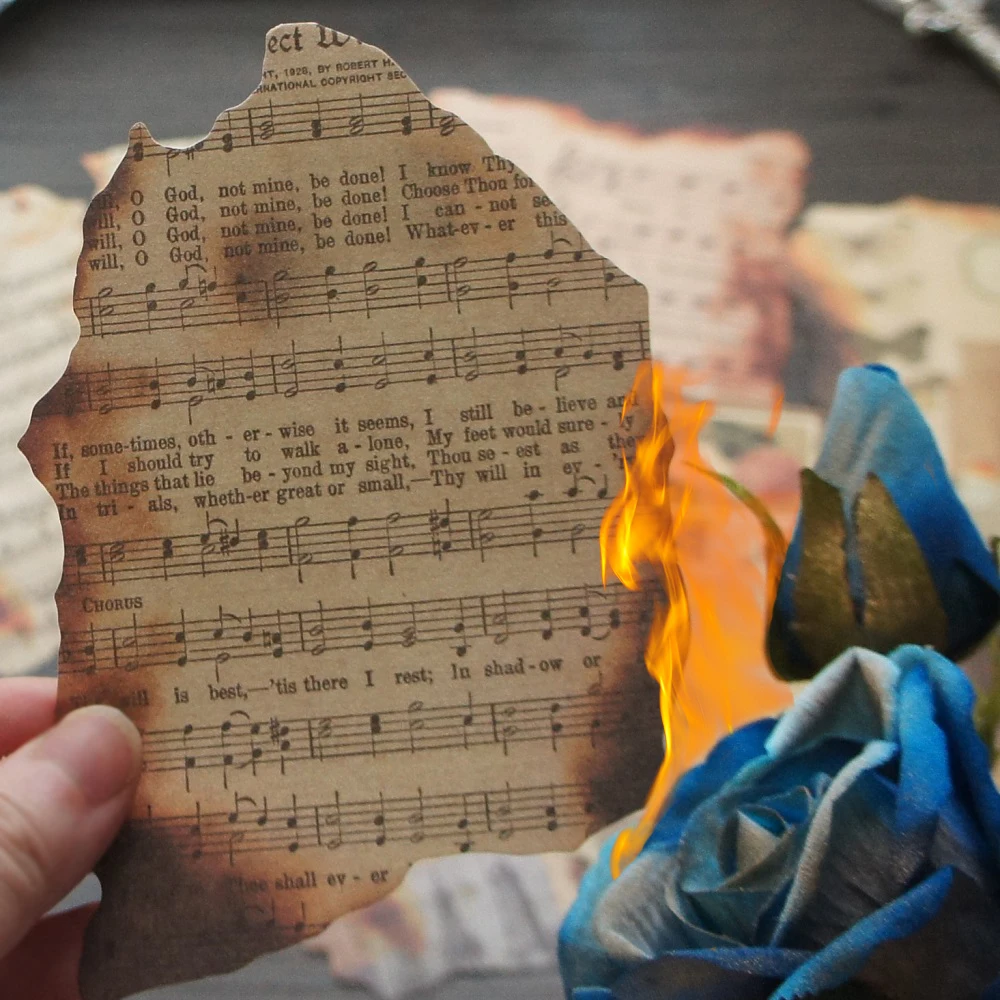 

30 Pcs DIY Vintage Burned Book Page Theme Craft Paper Scrapbooking Creative Background Decoration Gift Use