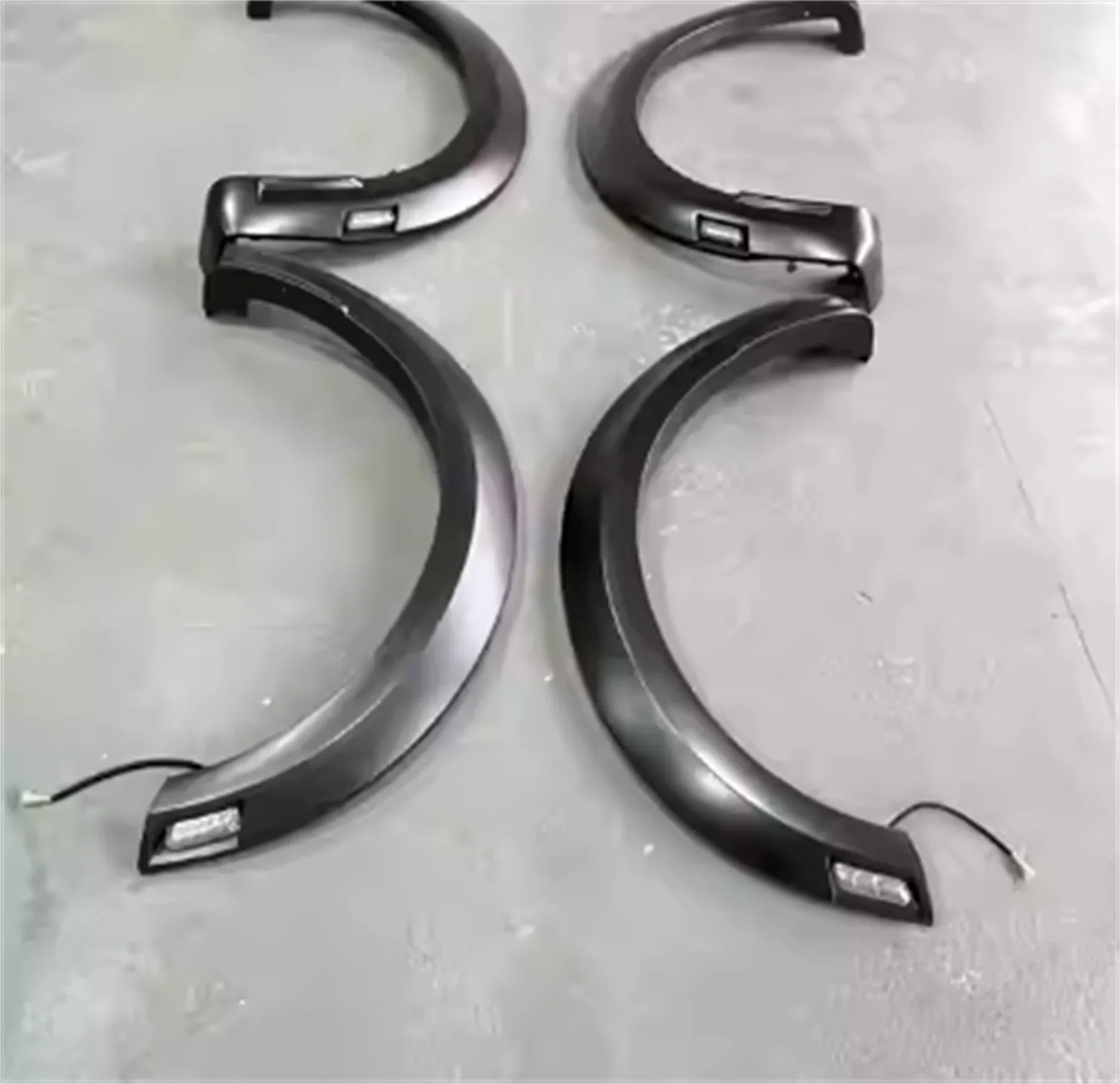 

Car Fender Flares Arch Wheel Eyebrow Protector Mudguard Sticker for Ford F150 Raptor