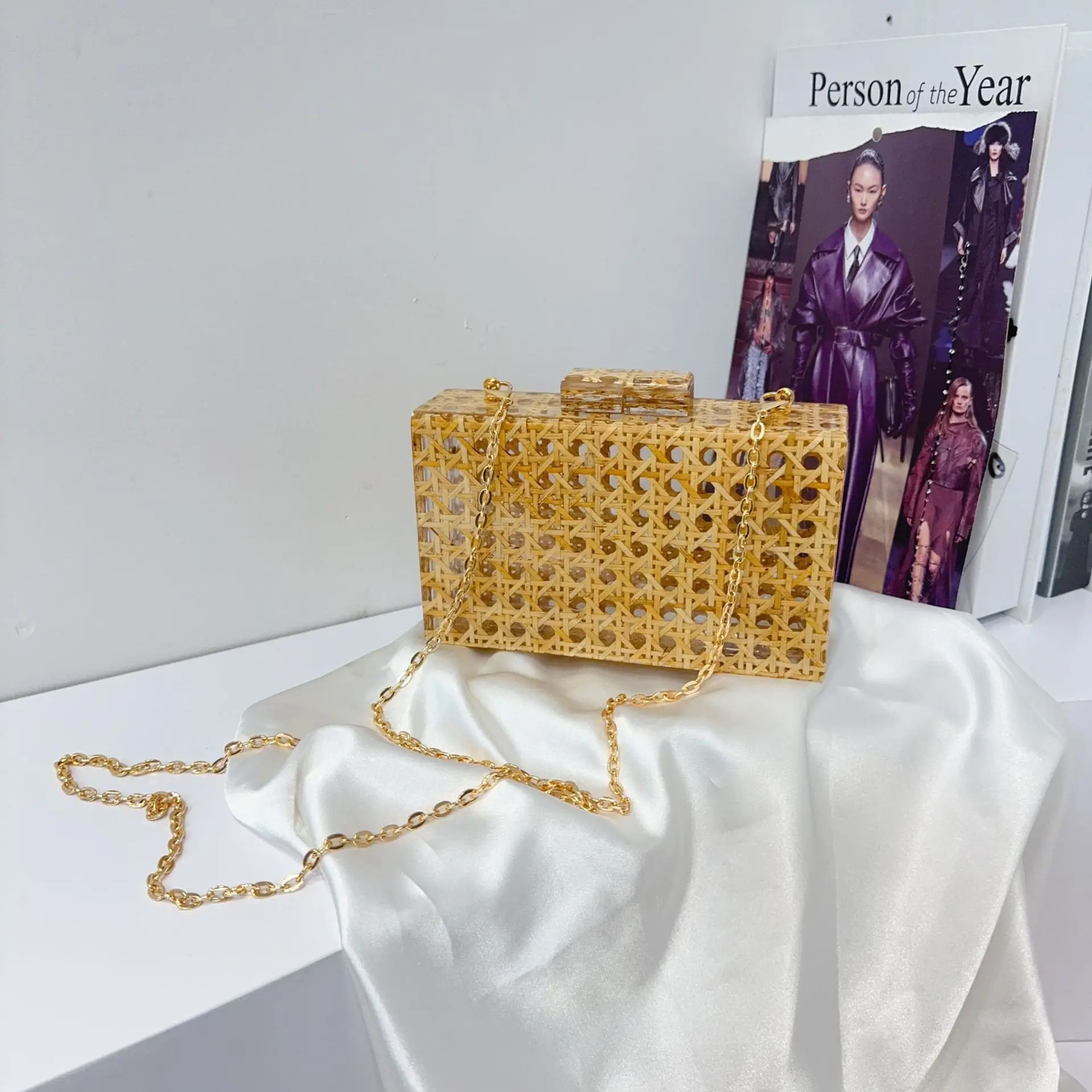 

2025 New Acrylic Handbag Wier Weaving Chain Strap Dinner Clutch Bag Single oulder Bag Crossbody Bag for Women