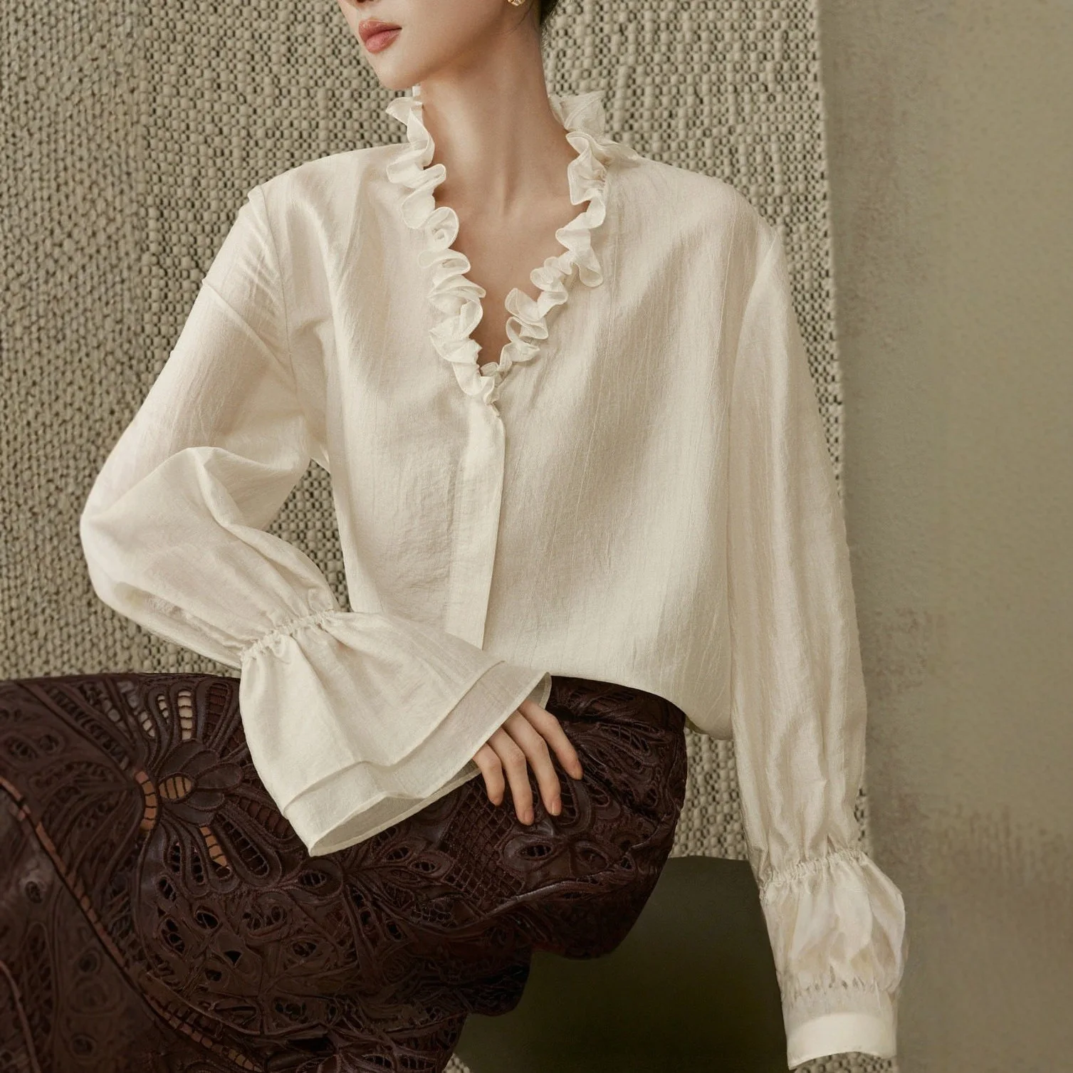 

Autumn Fashion Loose Women's Shirt 2026 Casual V Neck Long Sleeve Blouse Elegant Classic Top Female Clothing Elegant Solid Top