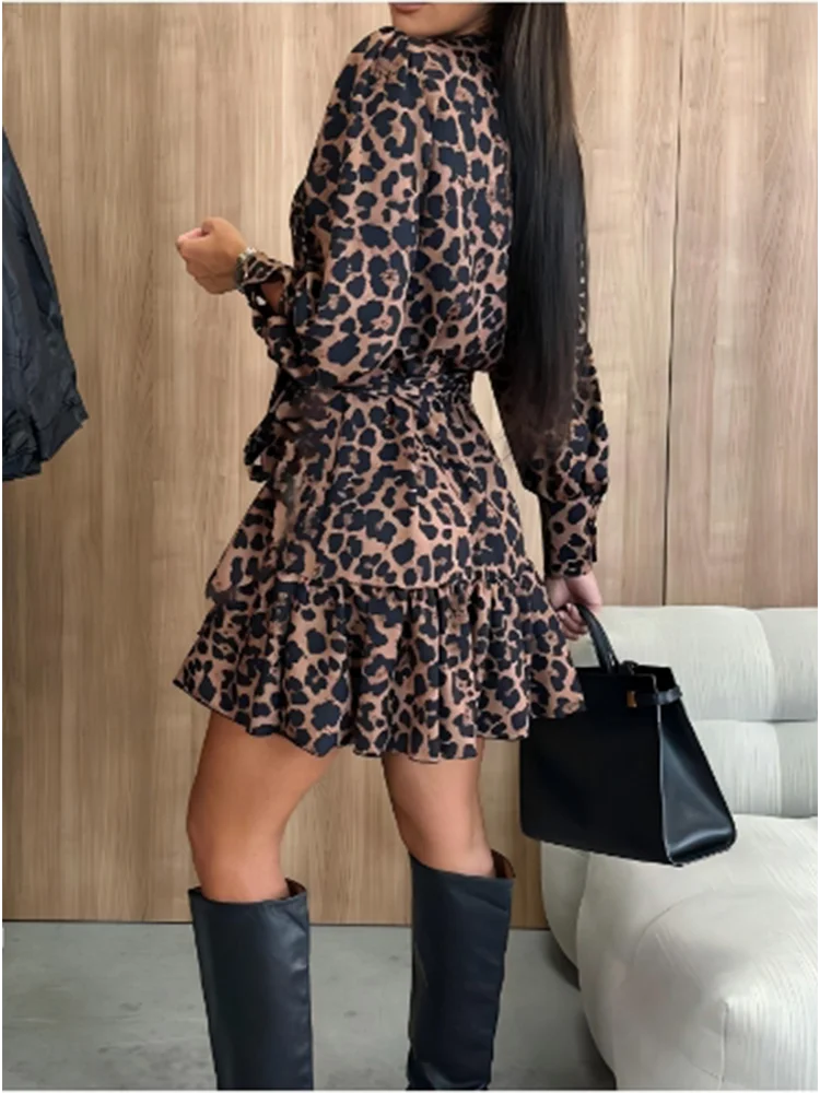 Vestidos con estampado de leopardo para mujer, vestido Sexy de manga larga con cordones y cuello en V, minivestido elegante para citas de otoño