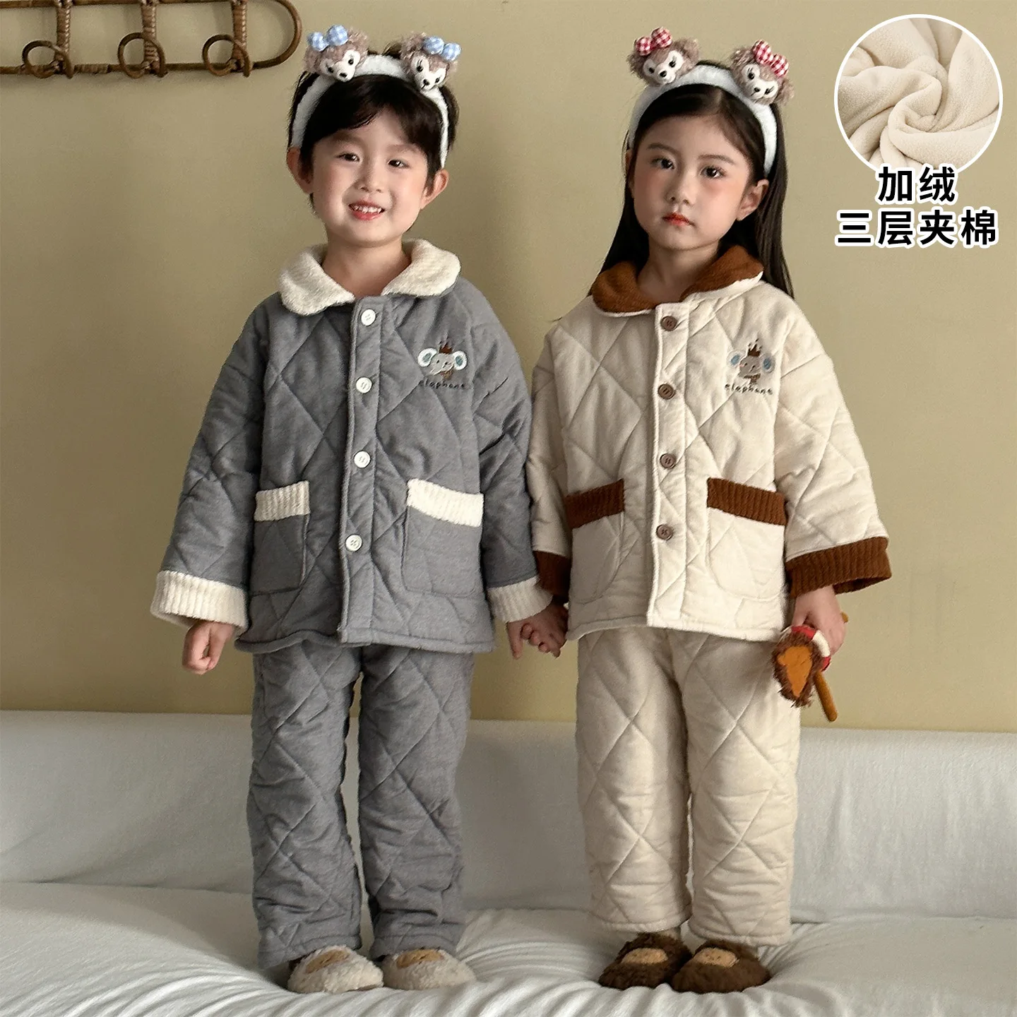 

2025 зимний новый детский теплый комплект домашней одежды, детские пижамы с хлопковой подкладкой, наряды для мальчиков и девочек, бархатный толстый клетчатый костюм из 2 предметов