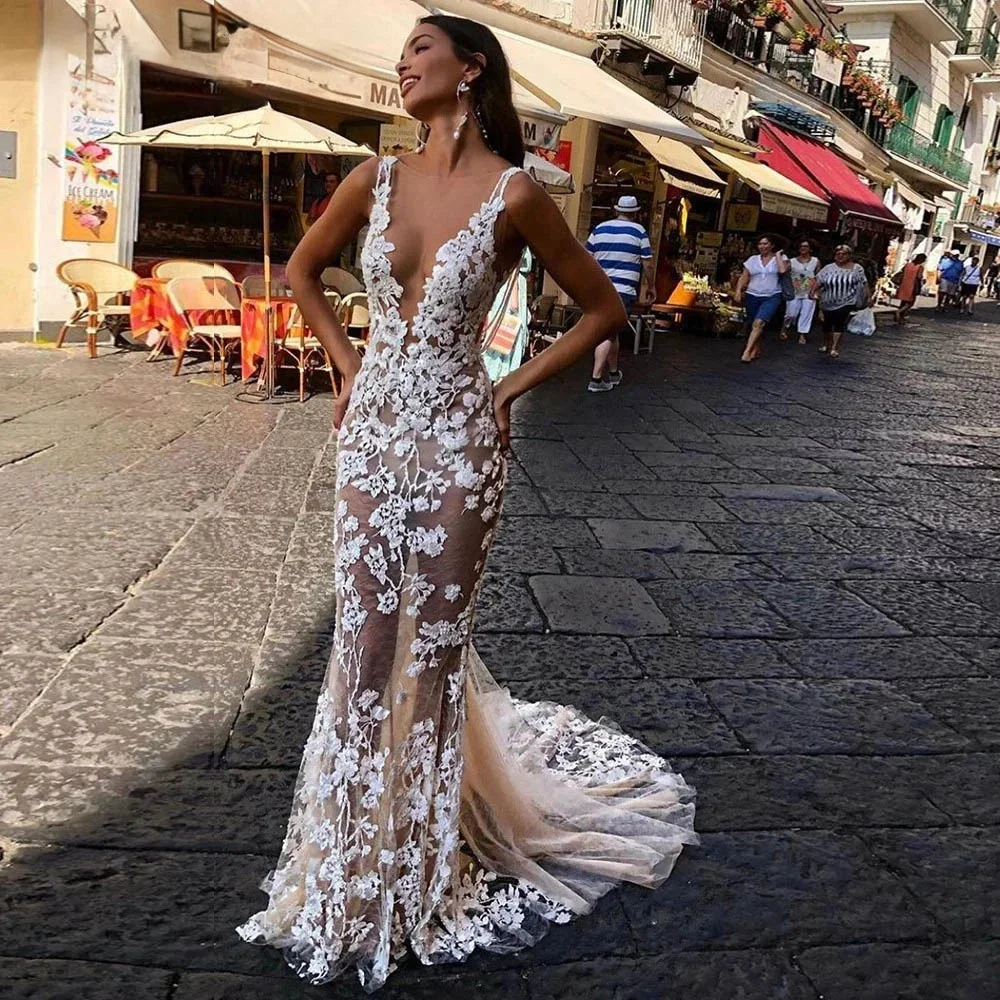 ที่กําหนดเองเซ็กซี่ลูกไม้ชุดเดรสเมอร์เมดพรวดพราด V คอ Boho ชุดเจ้าสาว Backless Court รถไฟ Vestido De Novia