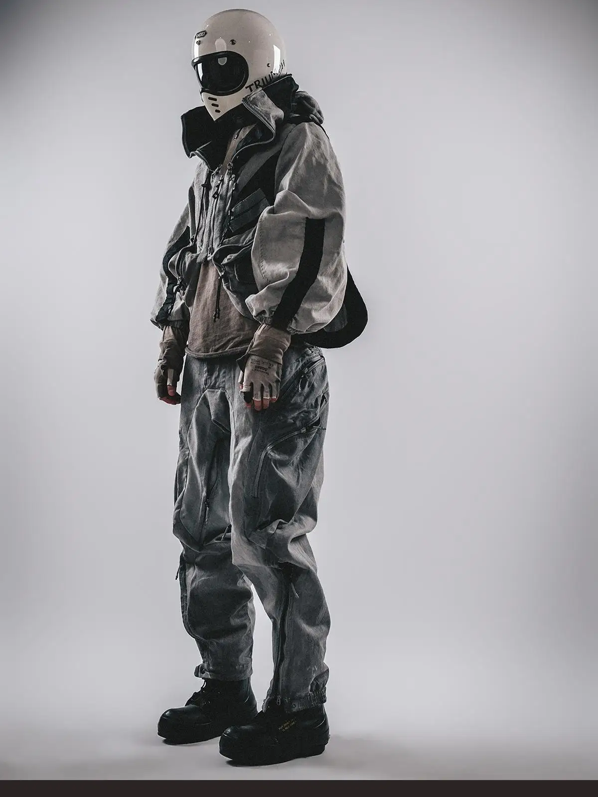 Wasteland Multi-pocket Three-dimensional Cutting Multi-zipper Splicing Heavy Industry Paratrooper Pants  Trend Retro Overalls