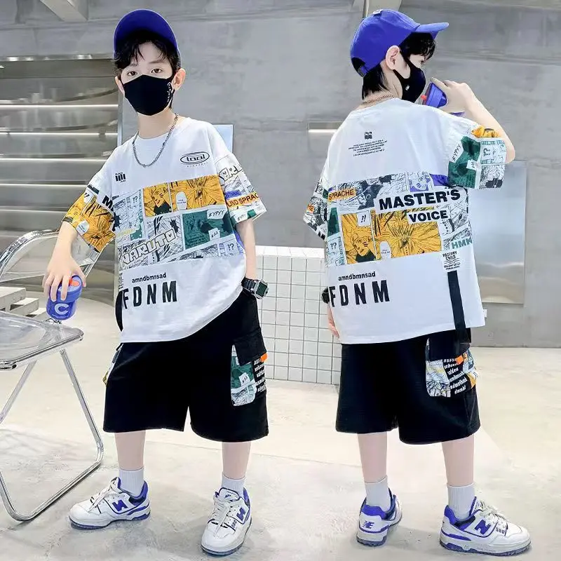 

The new children's summer T-shirt two-piece set, the casual and trendy boys' summer short-sleeved suit, is cool and fashionable