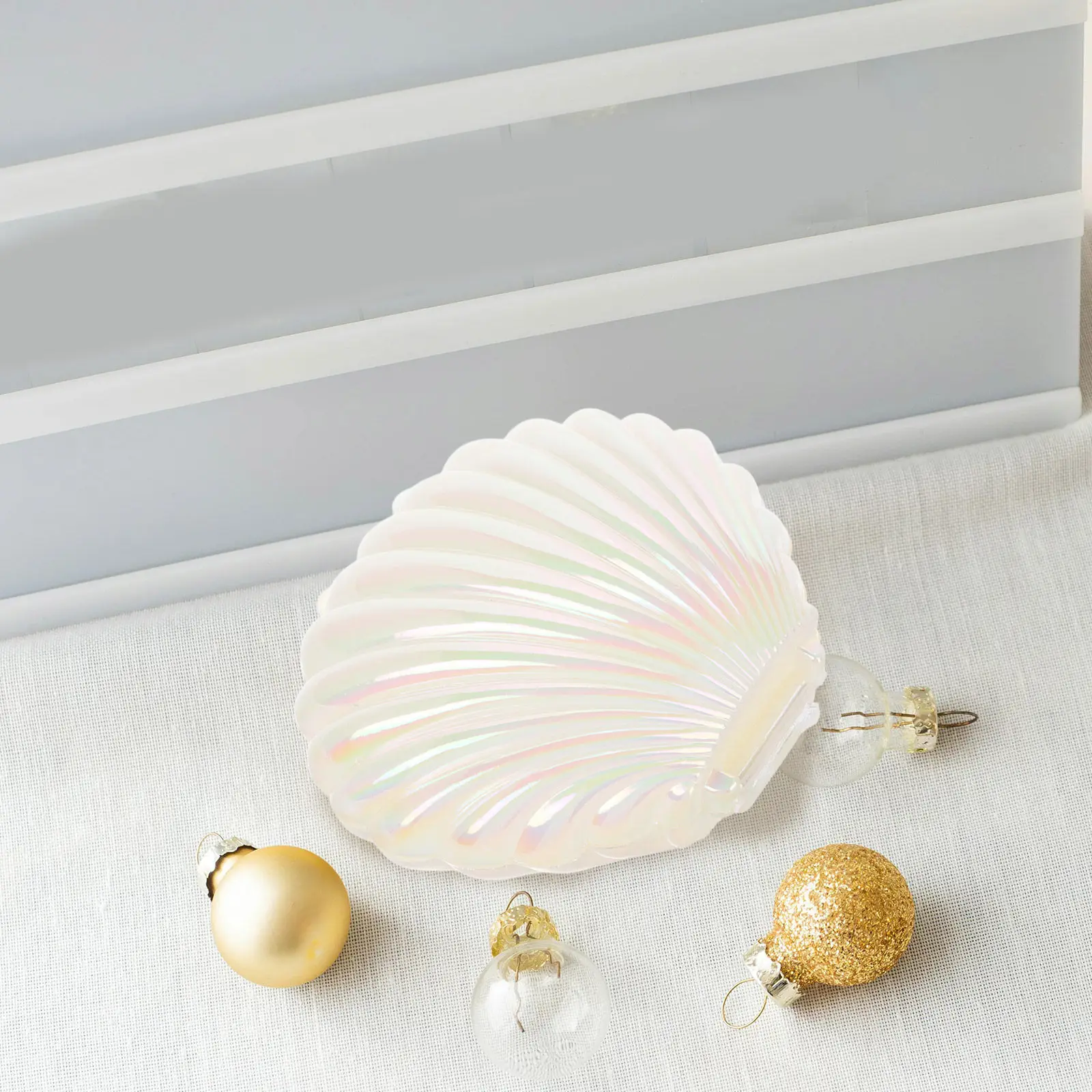 

Shell Trinket Box Seashell Jewelry Holder Lightweight Organizer for Rings Earrings Decorative Storage Box for Home Dorm Jewelry