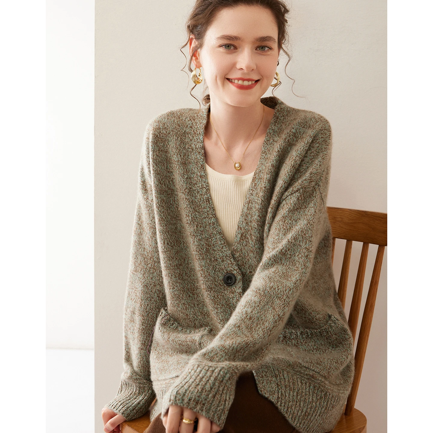 High Quality Women\'s Cardigan 100% Cashmere Sweater V-Neck Large Size Cardigans Autumn Winter Lady Casual Solid Knit Jacket Top