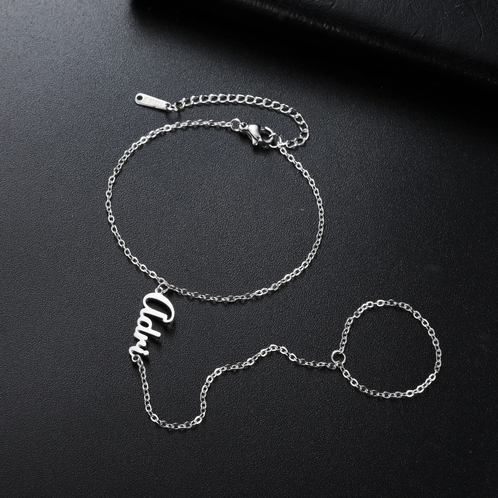 اسم مخصص فنجر سوار النساء الفتيات مجوهرات من صلب لا يصدأ أمي الاتجاه شخصية اسم قلادة عيد ميلاد 2026 هدايا السنة الجديدة #1