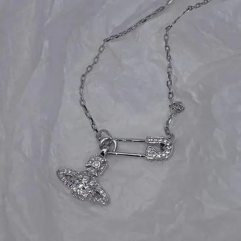 MDL مويسانيتي styl.Empress Dowager دبوس كوكب قلادة المرأة مزاجه بسيط الترقوة سلسلة Netroots هدية شعور مميز