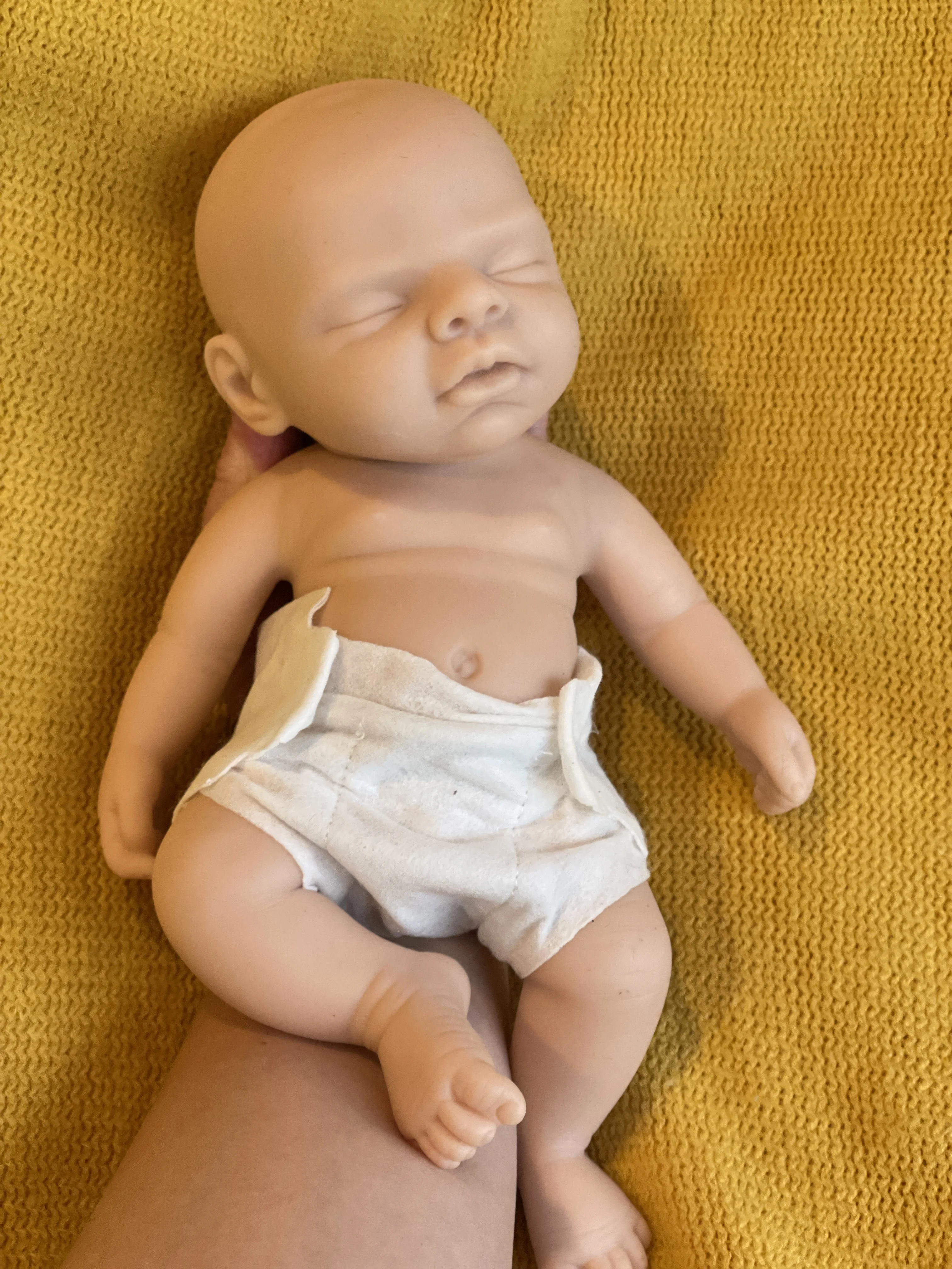 Dream Yi-Reborn Boy Butter Painted, Sleeping Full Body Silicone, Chauve Handmade, Soft Touch Feeling, 2 Styles, 10in