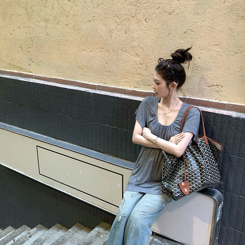 Design Sense Lazy Pleated Large U-neck Short Sleeve Loose Versatile Casual Summer Tops