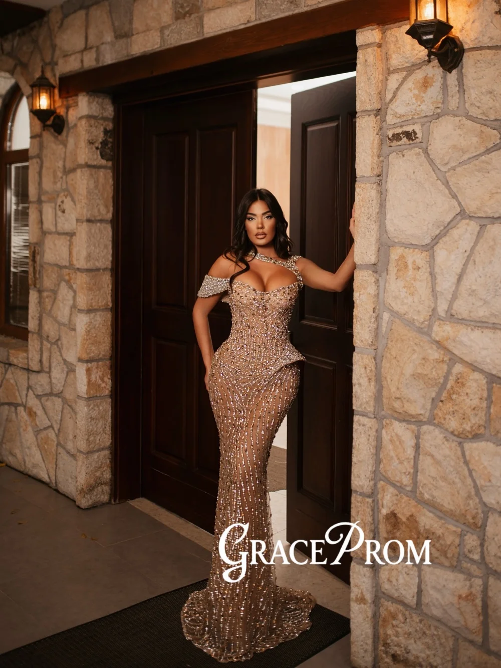 

Glamorous Shinny Crystal Evening Dress Fashion Luxury Mermaid Long Wedding Party Gown New Customized Illusion Red Carpet Gowns