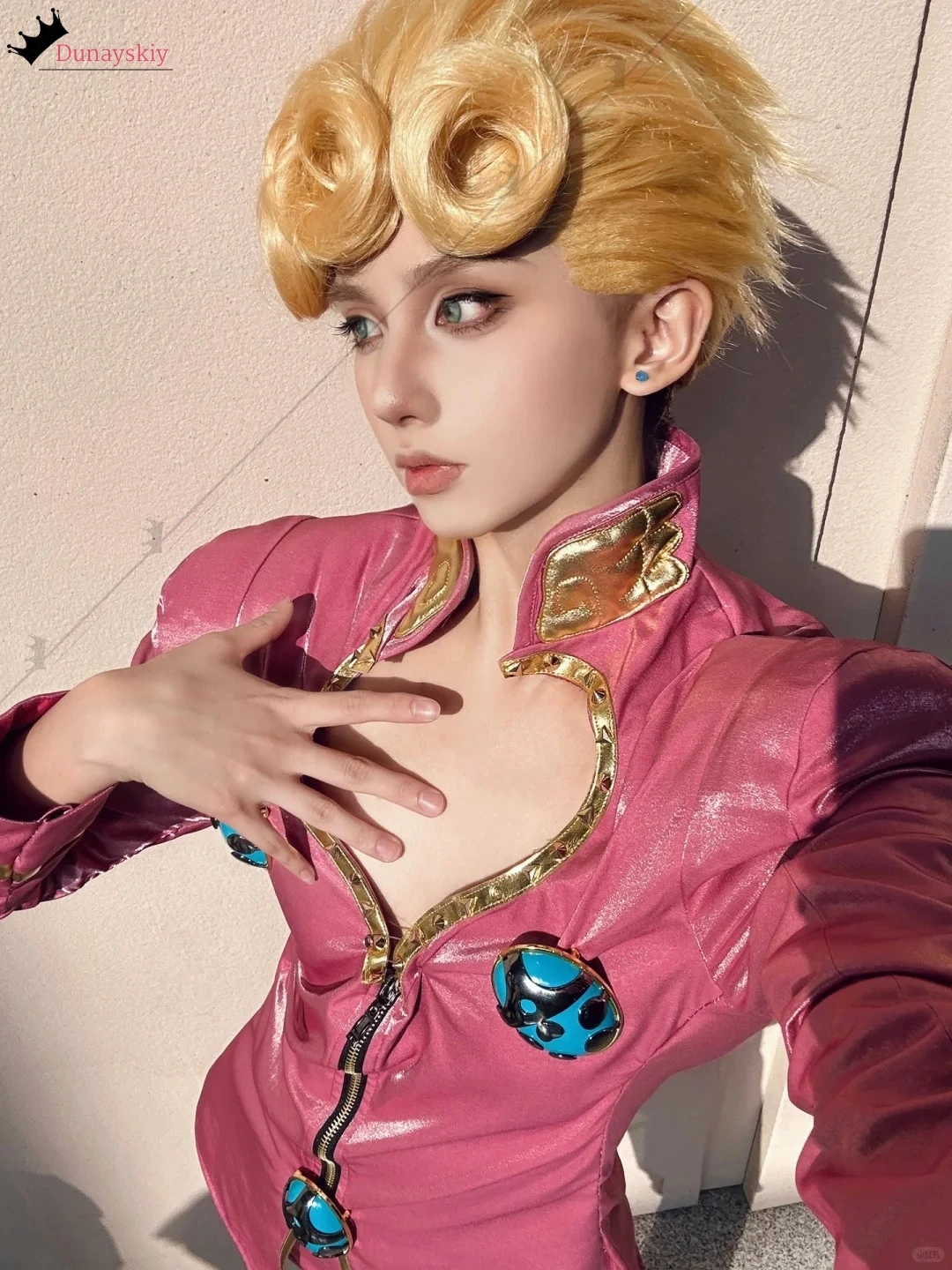 

JO Cosplay Anime Costume Giorno Giovanna Sexy Pink Uniform Anime Outfits Wig Prop Suits Halloween Role-playing for Adult Women
