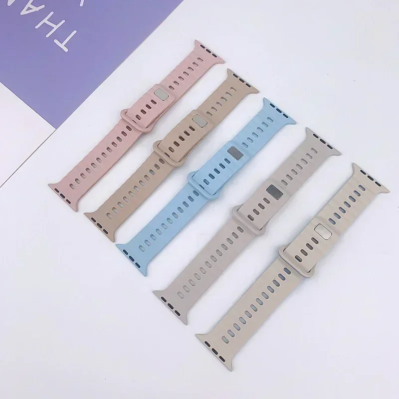 Sport Band For Apple Watch Ultra 9 8 7 6 SE 5 Soft Silicone Lightweight Bracelet Strap For iWatch 38MM 40MM 42MM 44MM 45MM 49MM