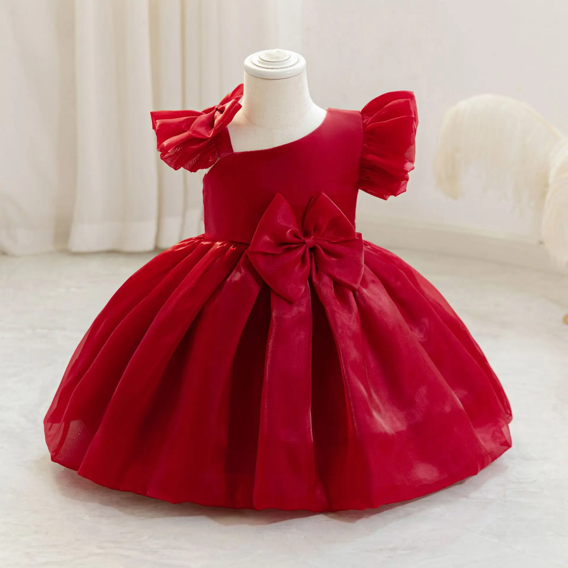

Children's princess dress with puffed sleeves and puffy birthday dress, European & American princess performance dress